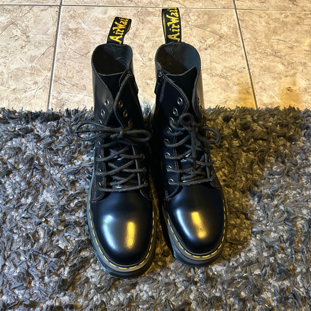 Dr. Martens Jadon boot smooth leather platforms